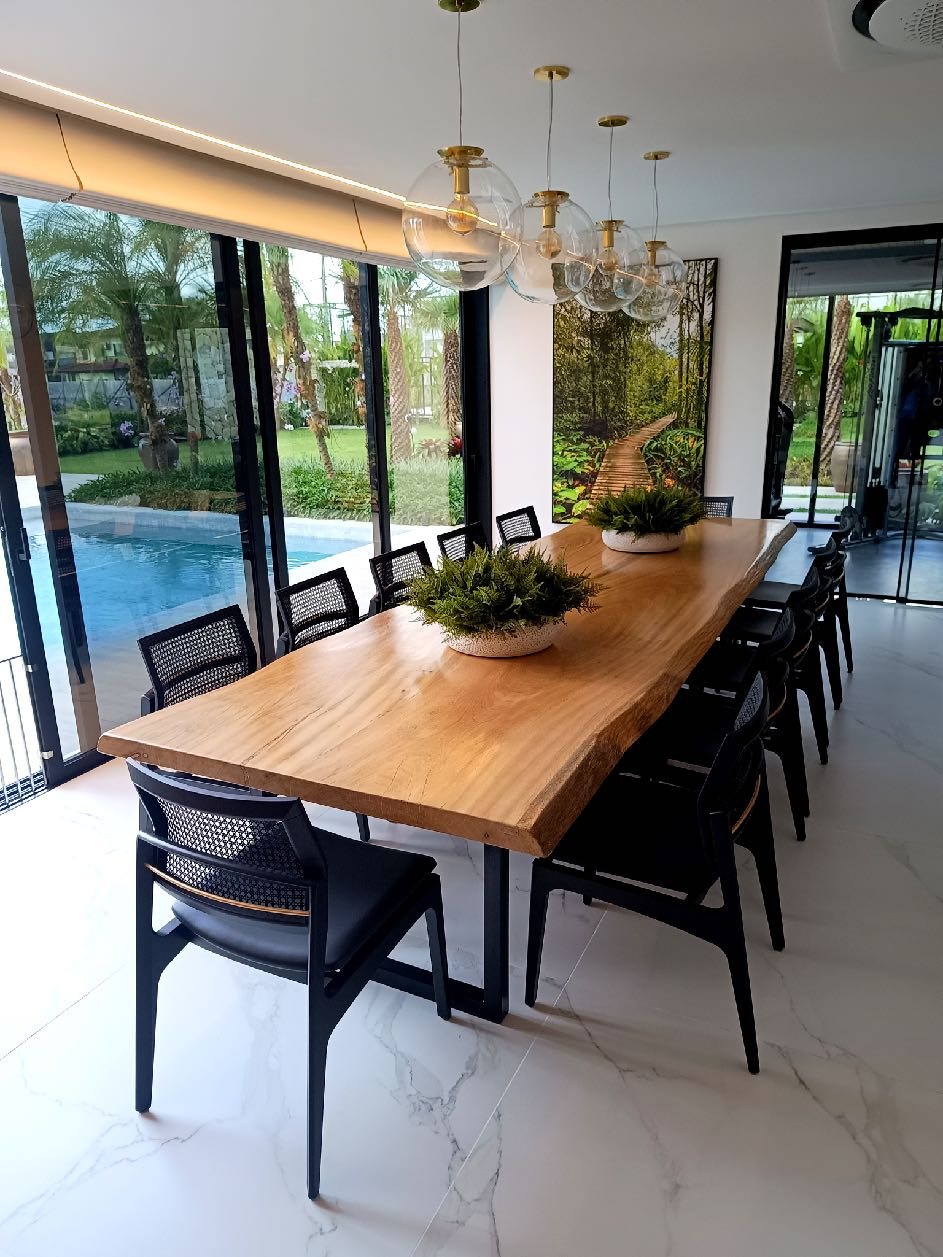 Mesa de borda orgânica
